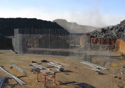 Retaining Wall Aug 20160020 400x284 - Retaining Wall - Aug 2016