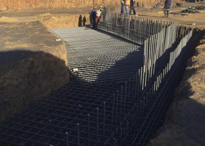 Retaining Wall Aug 20160031 400x284 - Retaining Wall - Aug 2016