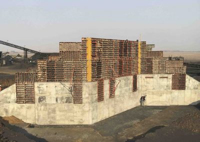 Retaining Wall Aug 20160038 400x284 - Retaining Wall - Aug 2016