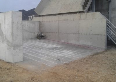 Retaining Wall Aug 20160041 400x284 - Retaining Wall - Aug 2016